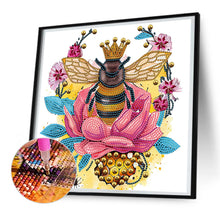 Load image into Gallery viewer, Bee Collecting Pollen 30*30CM (canvas) Partial Special-Shaped Drill Diamond Painting
