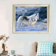 Load image into Gallery viewer, Snow Wolf 25x20cm(canvas) partial round drill diamond painting
