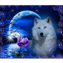 Load image into Gallery viewer, Night Wolf 40x30cm(canvas) partial round drill diamond painting
