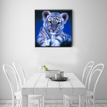 Load image into Gallery viewer, Tiger 30x30cm(canvas) partial round drill diamond painting
