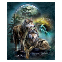 Load image into Gallery viewer, Wolf 30x35cm(canvas) full round drill diamond painting
