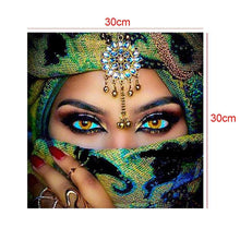 Load image into Gallery viewer, Beauty 30x30cm(canvas) partial round drill diamond painting
