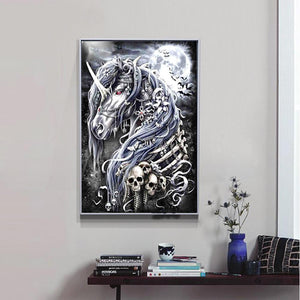 Dark Horse Skull 40x30cm(canvas) full round drill diamond painting