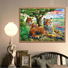Load image into Gallery viewer, Tiger Family 40x30cm(canvas) full round drill diamond painting
