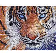 Load image into Gallery viewer, Tiger 30x25cm(canvas) beautiful special shaped drill diamond painting
