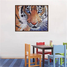 Load image into Gallery viewer, Tiger 30x25cm(canvas) beautiful special shaped drill diamond painting
