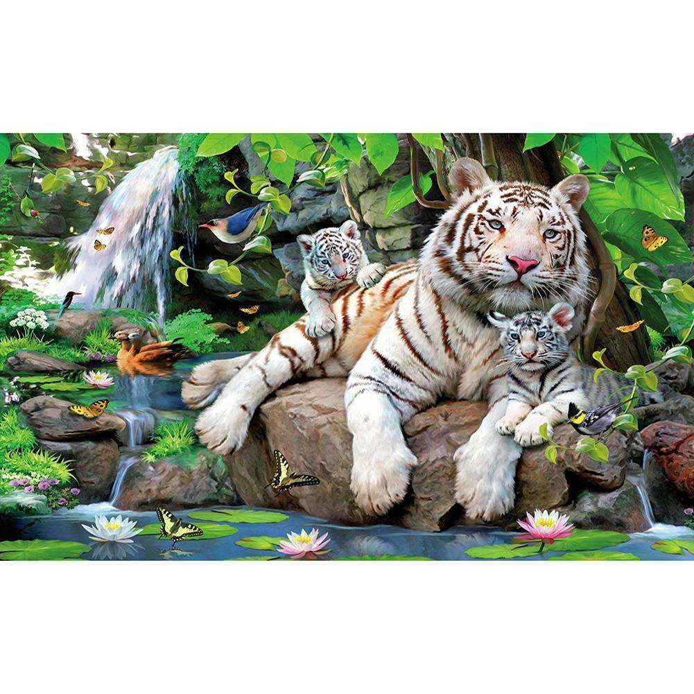 Tigers Family 40x30cm(canvas) full round drill diamond painting