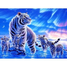 Load image into Gallery viewer, White Tigers 40x30cm(canvas) full round drill diamond painting
