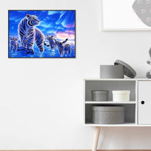 Load image into Gallery viewer, White Tigers 40x30cm(canvas) full round drill diamond painting
