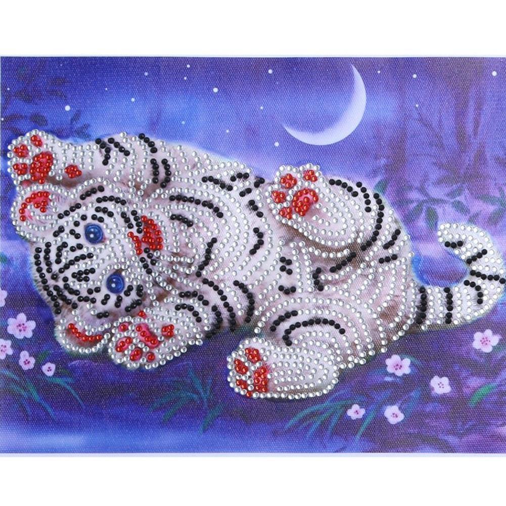 White Tiger 30x25cm(canvas) beautiful special shaped drill diamond painting