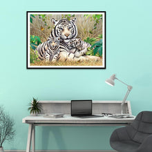 Load image into Gallery viewer, Tiger 30x40cm(canvas) full round drill diamond painting
