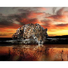 Load image into Gallery viewer, Lonely Leopard 40*50cm paint by numbers
