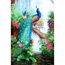 Load image into Gallery viewer, Lordly Peafowl B1536 30x40cm(canvas) full round drill diamond painting
