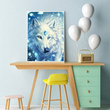 Load image into Gallery viewer, White Fur Wolf 30x40cm(canvas) full round drill diamond painting
