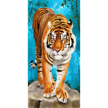Load image into Gallery viewer, Tiger 45x85cm(canvas) full round drill diamond painting
