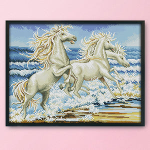 Running Horses Seaside D842 42*33cm(canvas) 14CT 2 Threads Cross Stitch kit