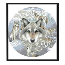 Load image into Gallery viewer, Wolf 14CT Stamped Cross Stitch Kit 38x38cm(canvas)
