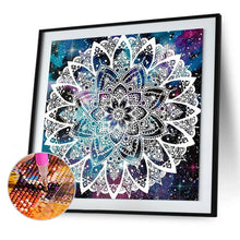 Load image into Gallery viewer, Mandala 40x40cm(canvas) full square drill diamond painting
