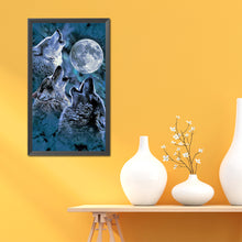 Load image into Gallery viewer, Howling Wolf Under The Moon 40x70cm(canvas) full round drill diamond painting
